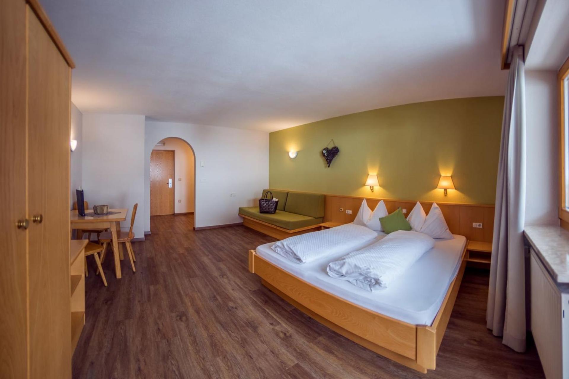 Mountain Living Apartments ซานวาเลนตีโน อัลลา มูตา ภายนอก รูปภาพ
