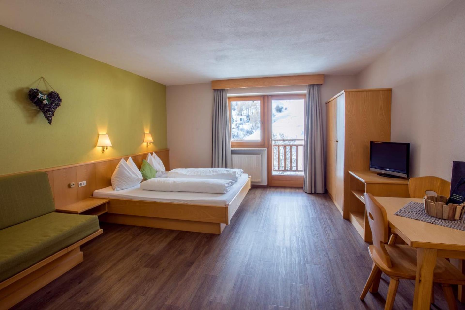 Mountain Living Apartments ซานวาเลนตีโน อัลลา มูตา ภายนอก รูปภาพ