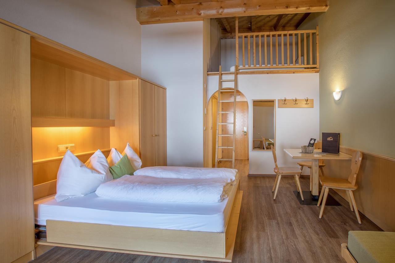 Mountain Living Apartments ซานวาเลนตีโน อัลลา มูตา ภายนอก รูปภาพ