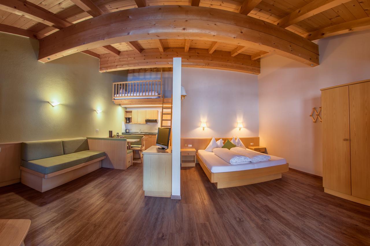 Mountain Living Apartments ซานวาเลนตีโน อัลลา มูตา ภายนอก รูปภาพ